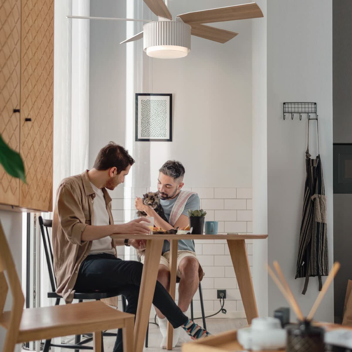 V2H1CF1098796612045EA8879B6EEC19B6CR6893112P8